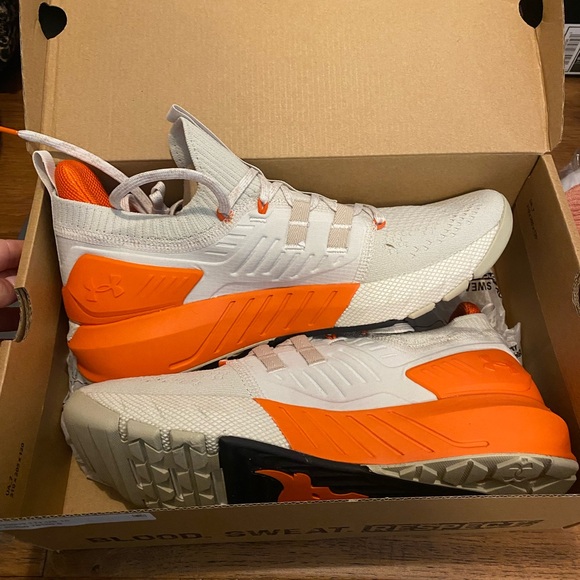 Project rock HOVR shoes, size 10 Brand New - Picture 1 of 4